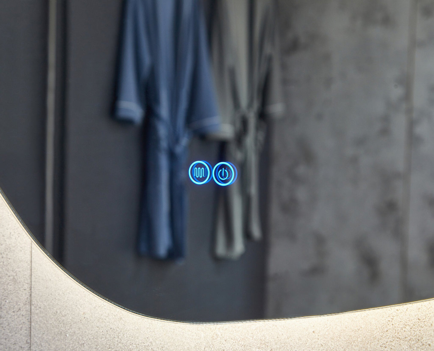 Badkamerspiegel asymmetrisch organische led verlichting en anti-condens