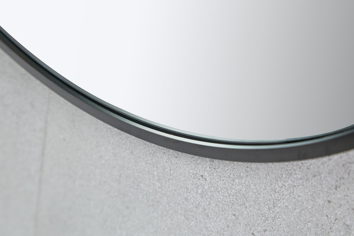 Spiegel met zwart frame