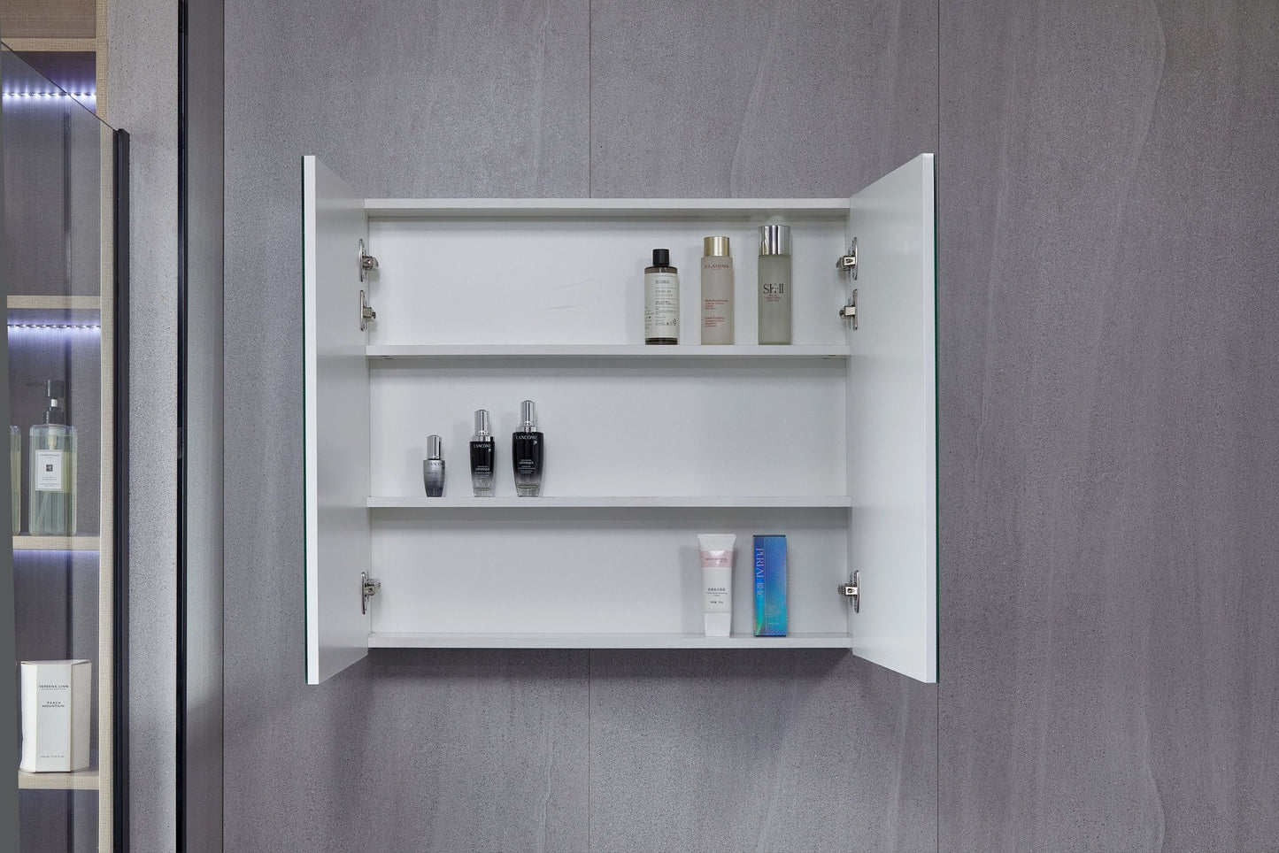 Spiegelkast met led verlichting 80 (b) x 70 cm (h)
